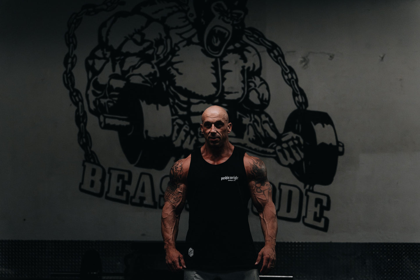 Old English Tank Top Center Logo "BIG"